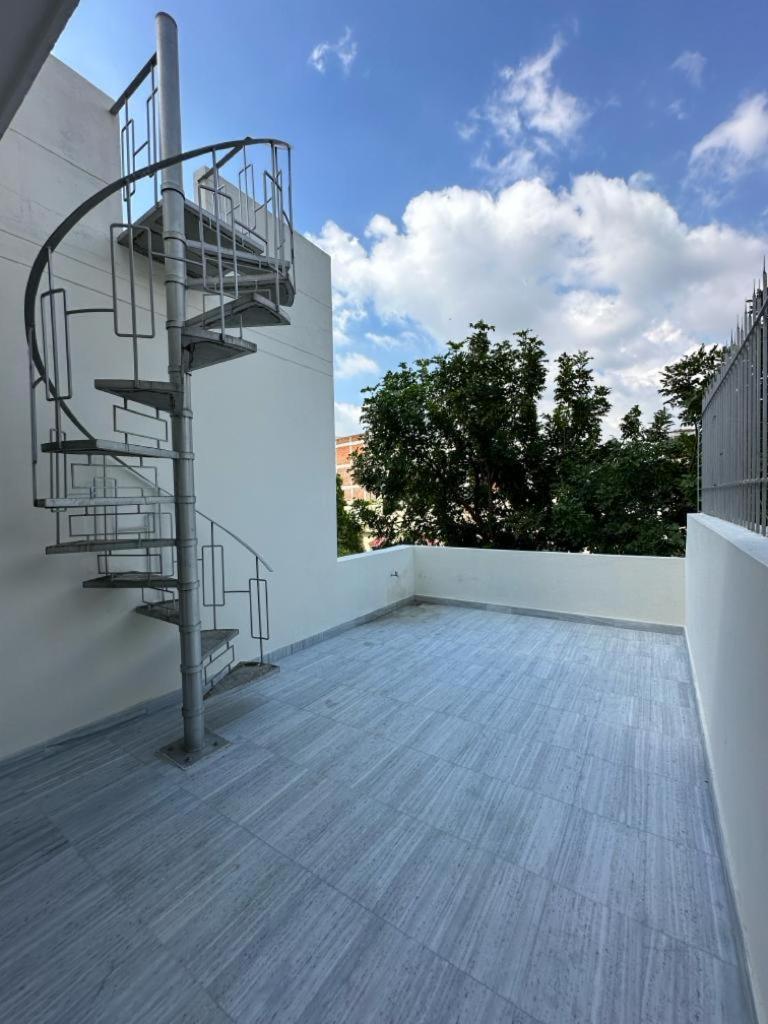 Lavish Living Villa Varanasi Bagian luar foto